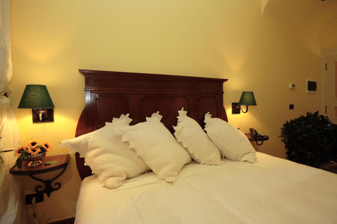 Superior Double Room,737848132:JPEG