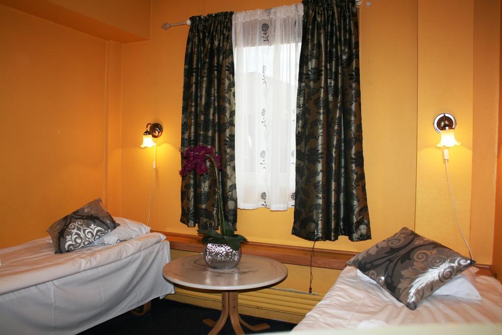 Twin Room with Shared Bathroom