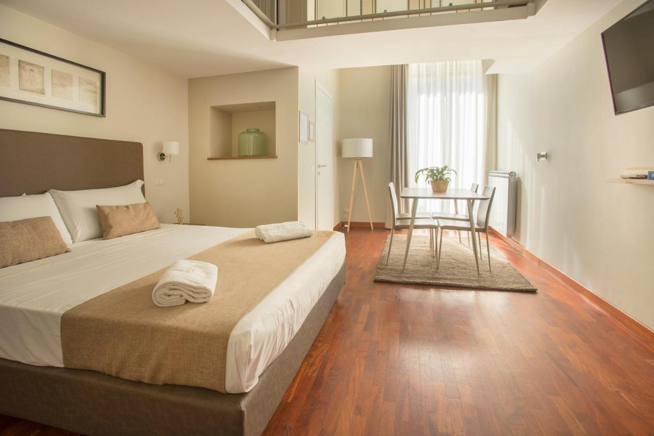 Camera Familiare con Balcone