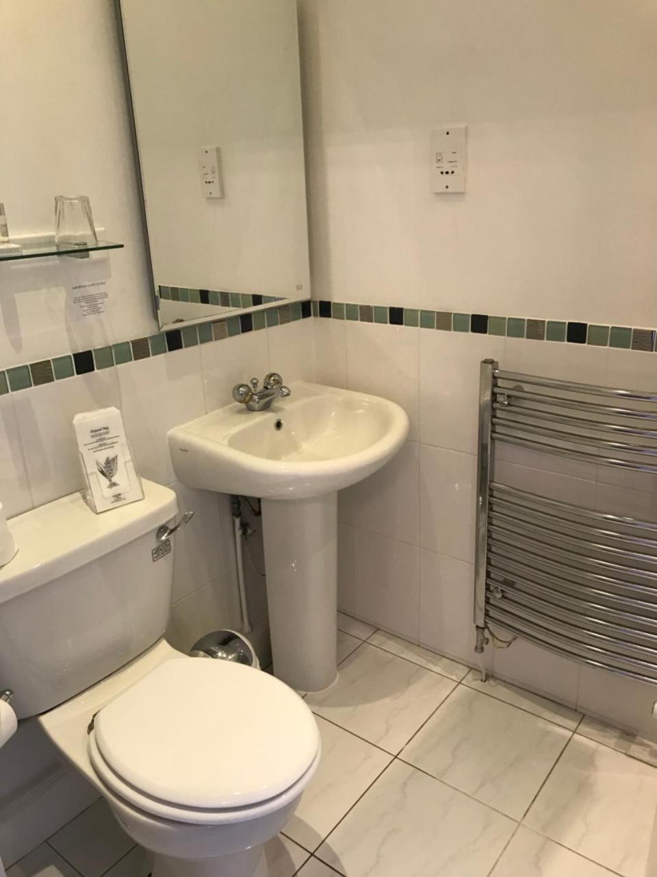 Twin Room with Shower,1296289138:JPEG