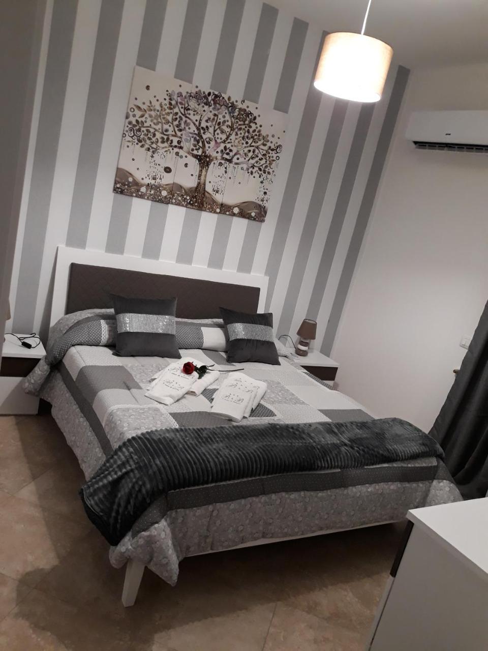King Room Garden View