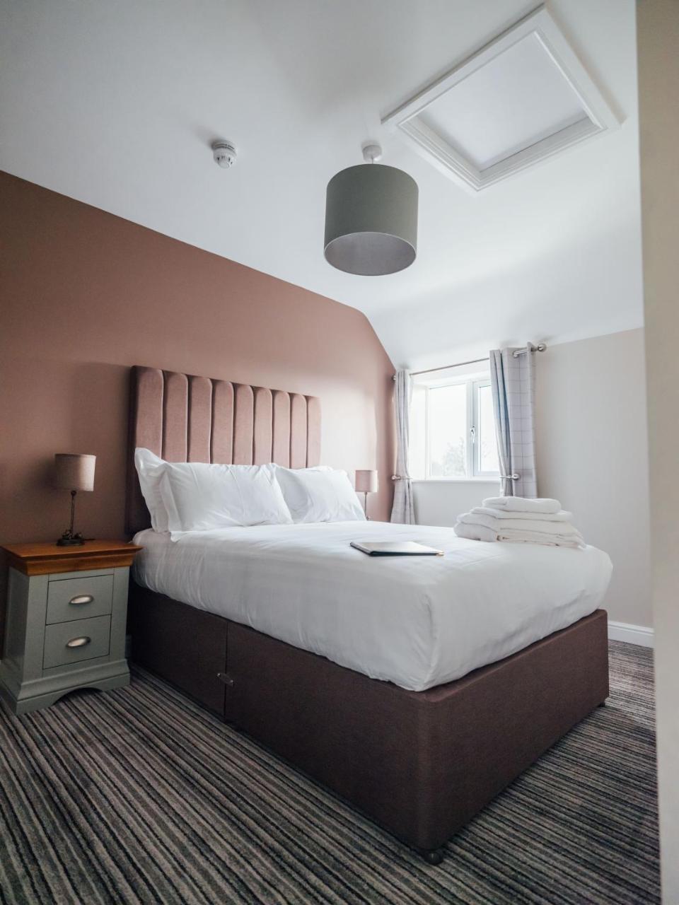 Deluxe Double Room,754555591:JPEG