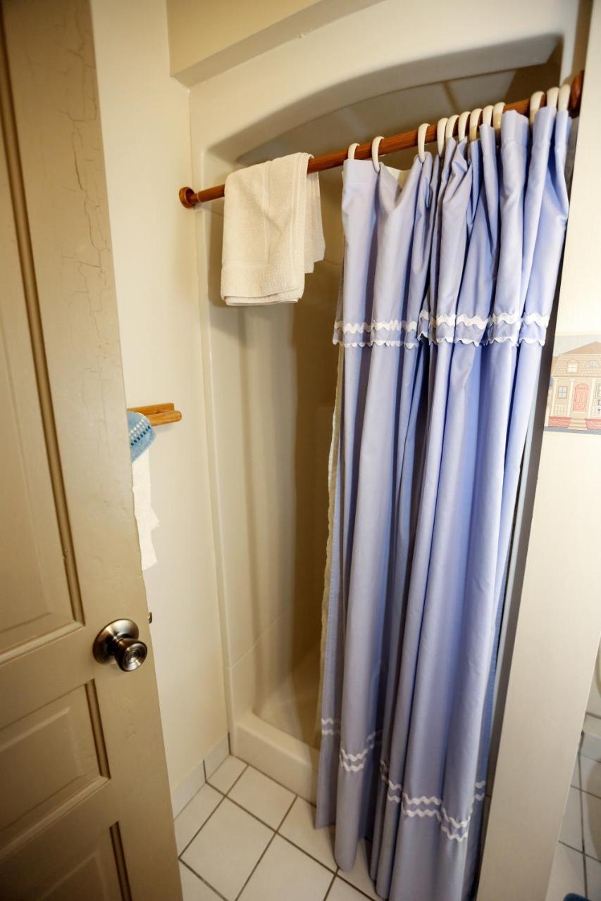 Deluxe Double Room Bath,754841152:JPEG