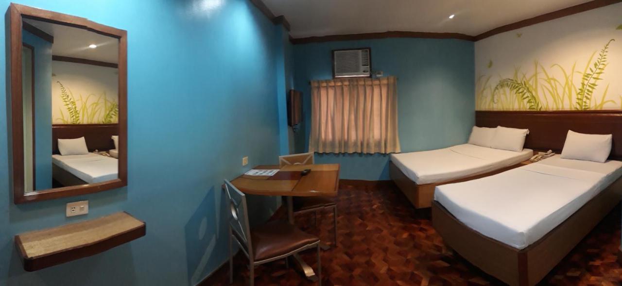 Basic Triple Room,640373316:JPEG
