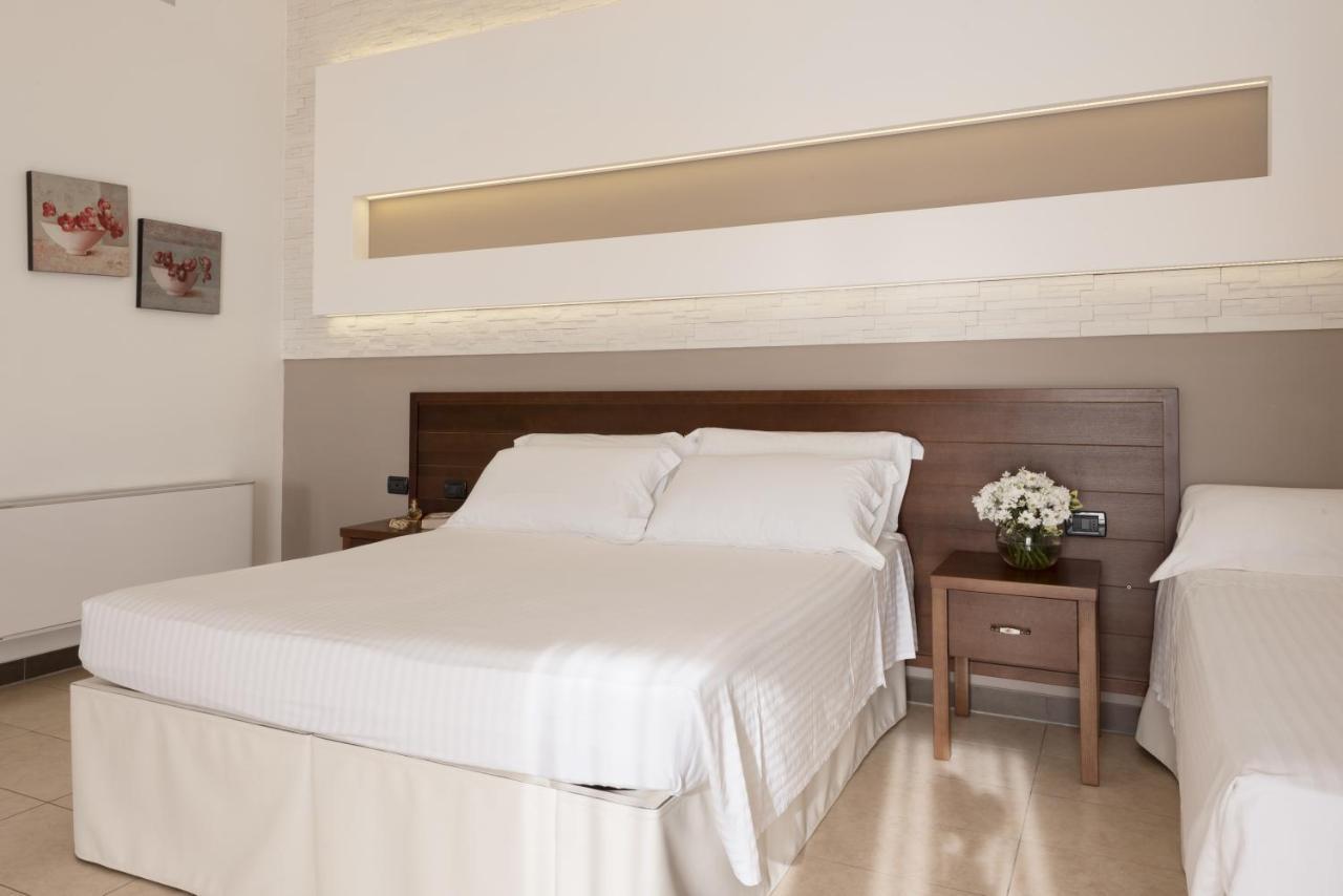 Triple Room,762336334:JPEG