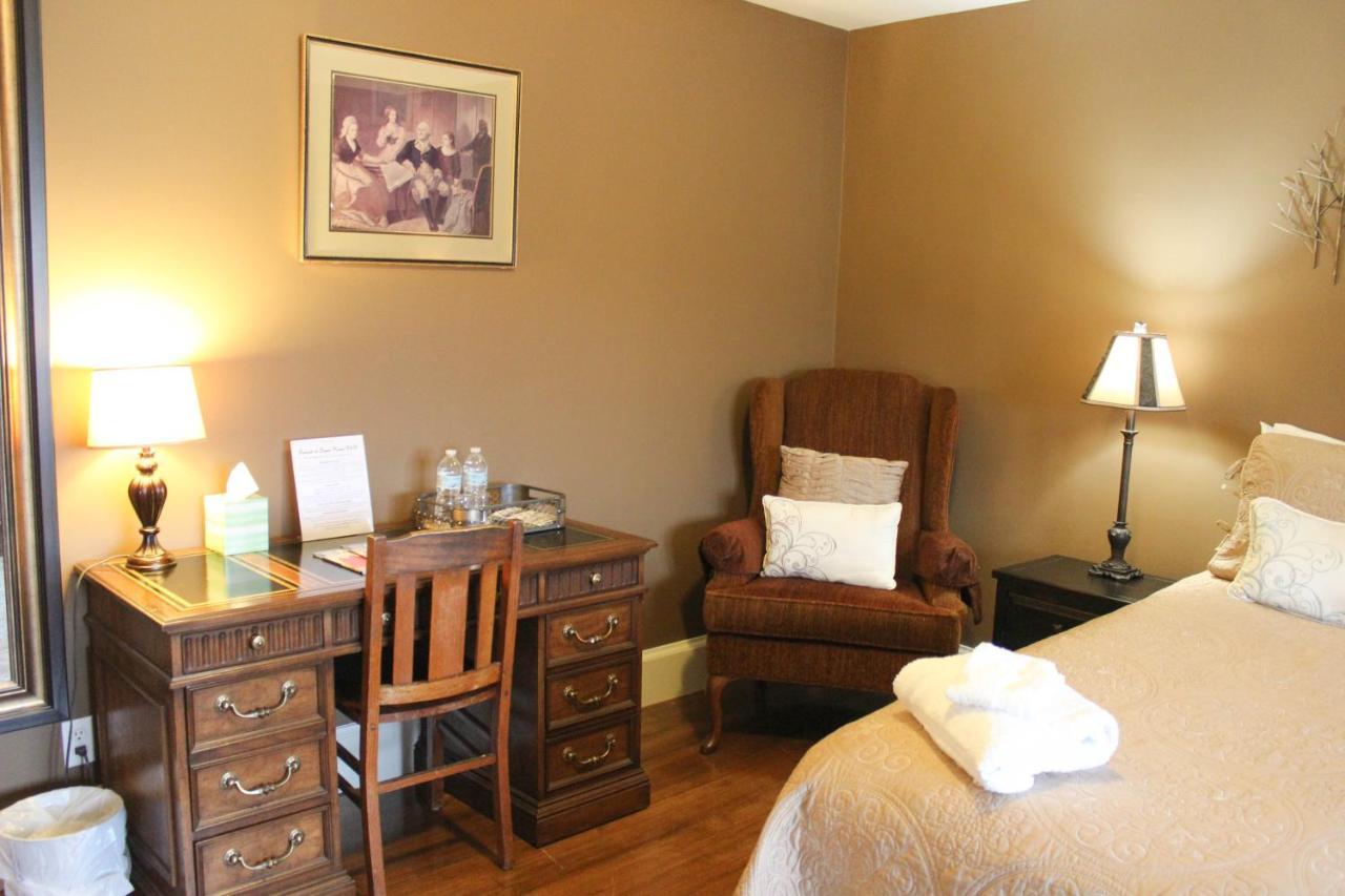 Twin Room (Knight's Quarters),768610285:JPEG