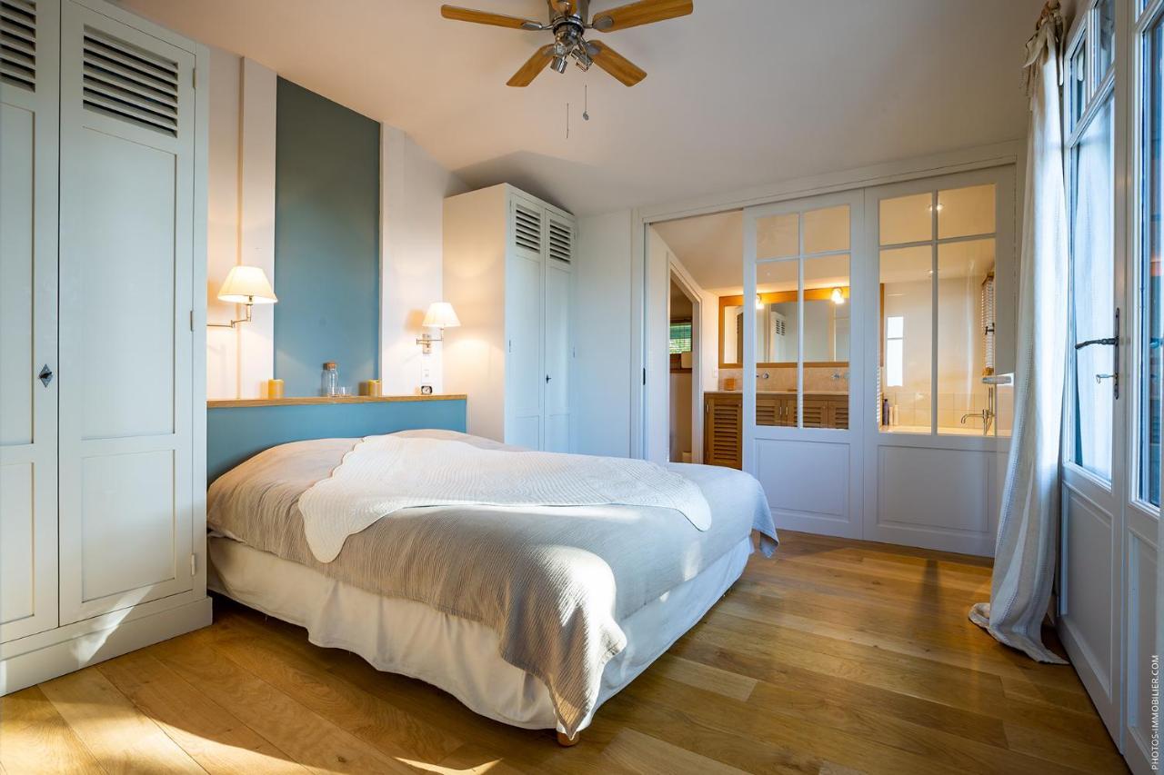 Deluxe tweepersoonskamer met balkon en uitzicht op zee