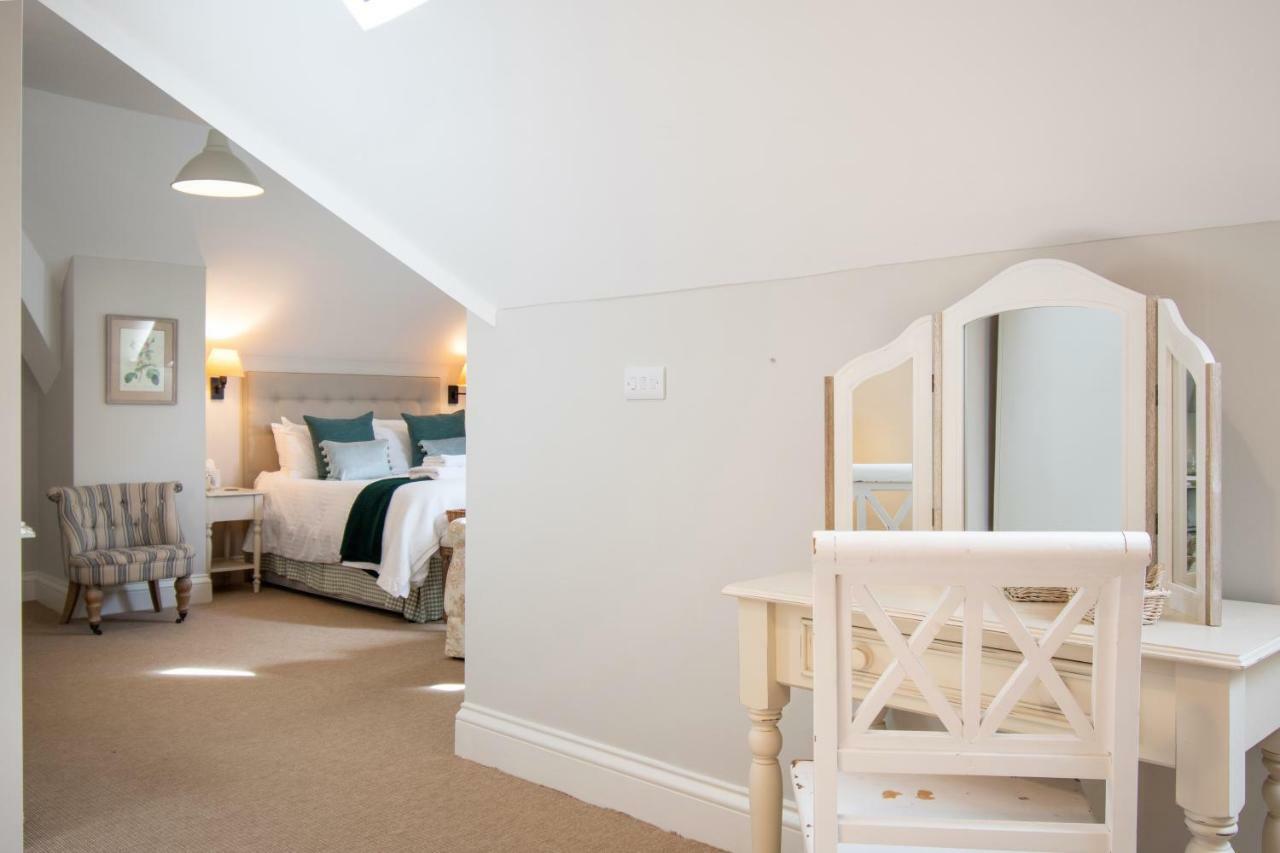 Superior King Room,777296341:JPEG