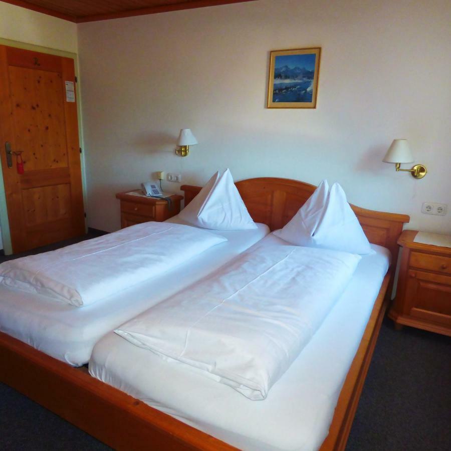 Doppelzimmer mit Balkon