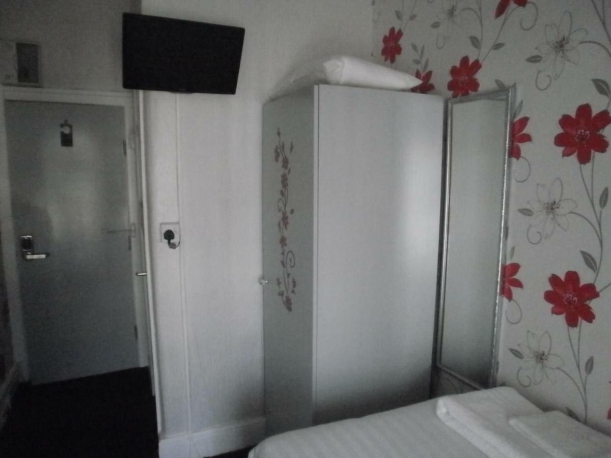 Single Room with Shower