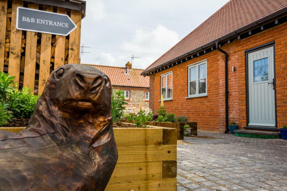 Double Room with Private Bathroom,813613298:JPEG