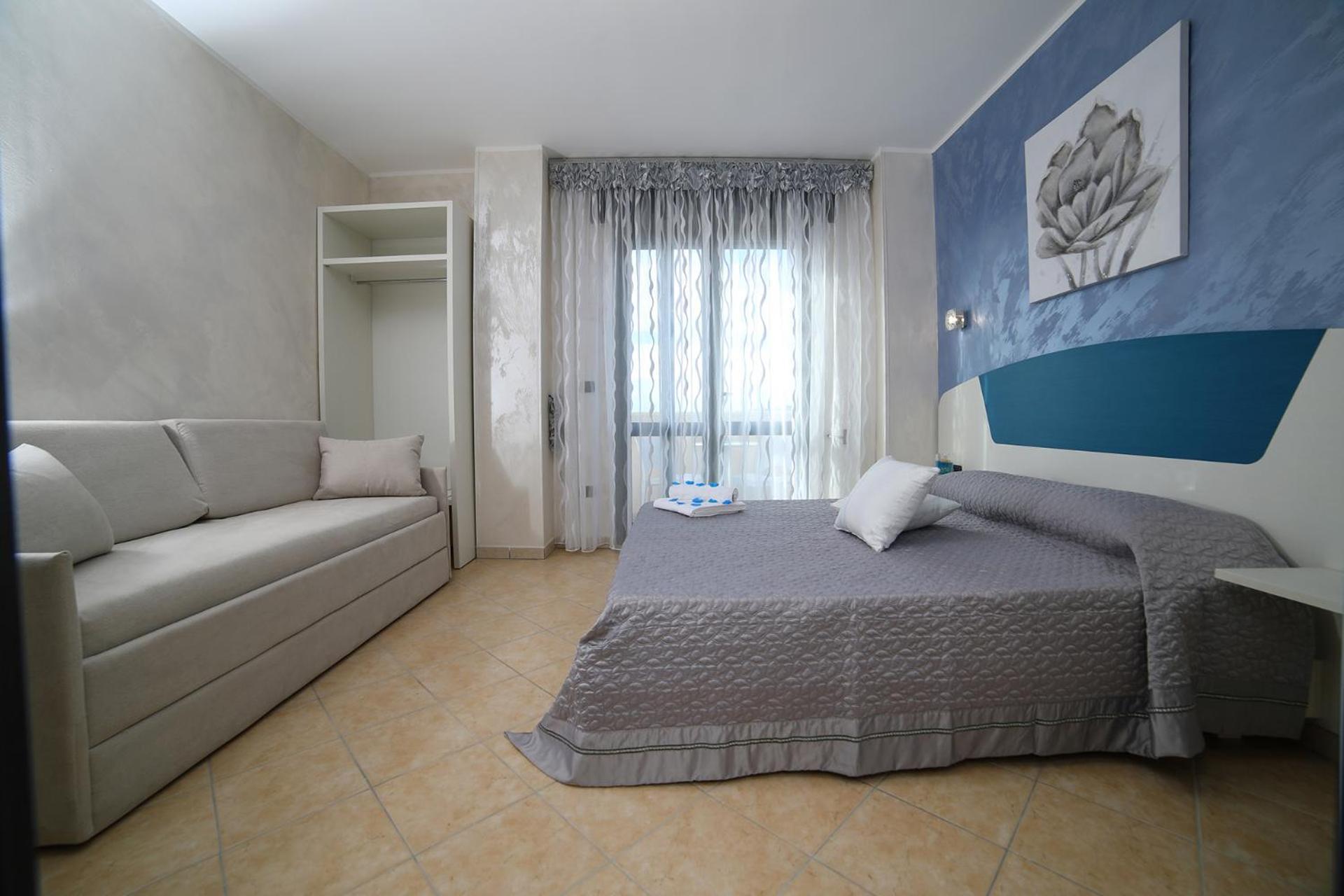 Camera Familiare con Balcone