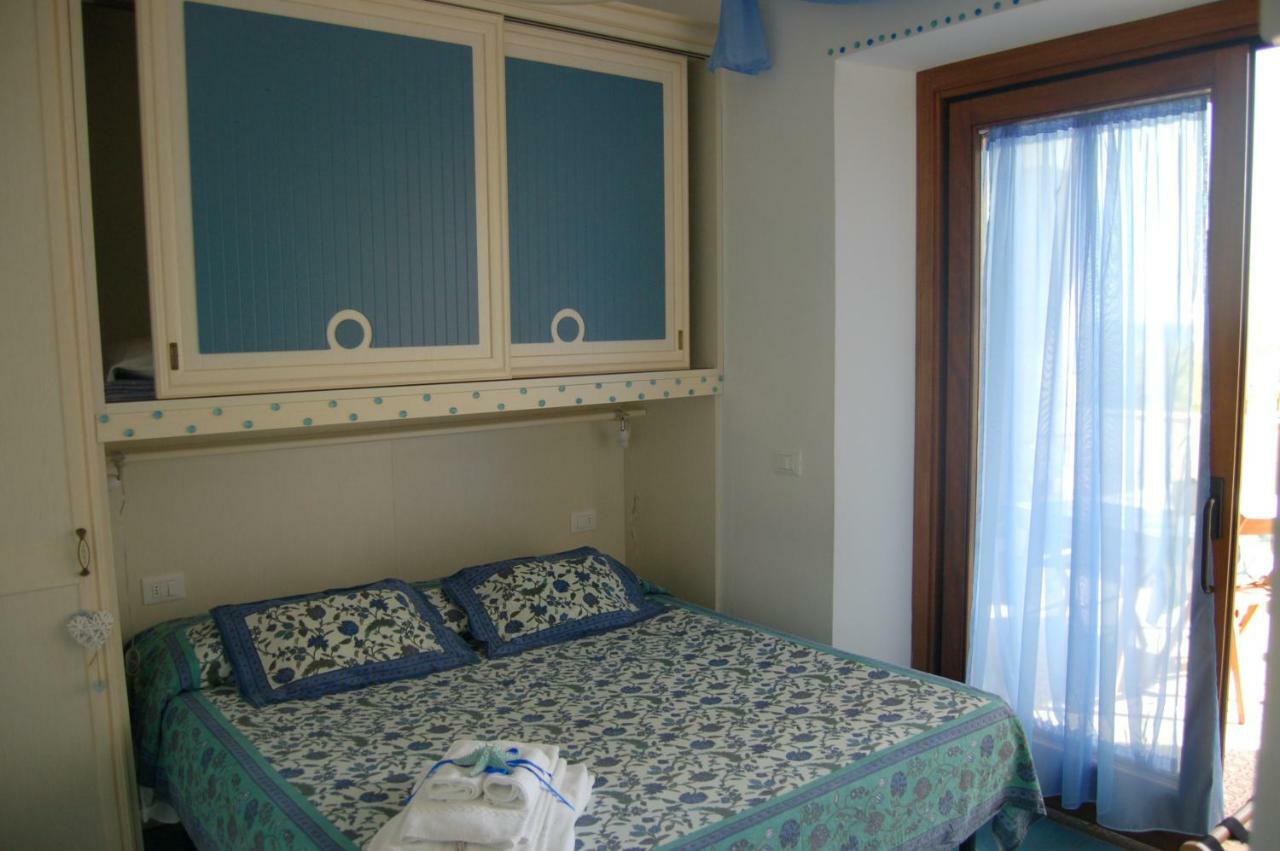 Habitación Doble Deluxe con balcón y vistas al mar