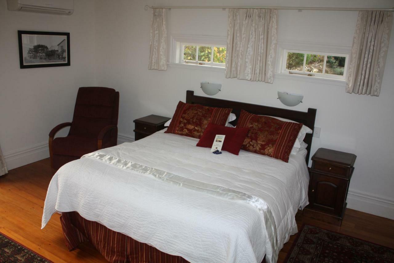 Deluxe King Suite