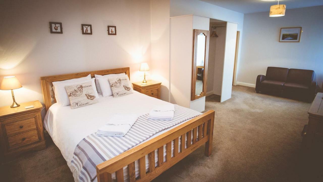 Large King Room with Disability Access,846330437:JPEG