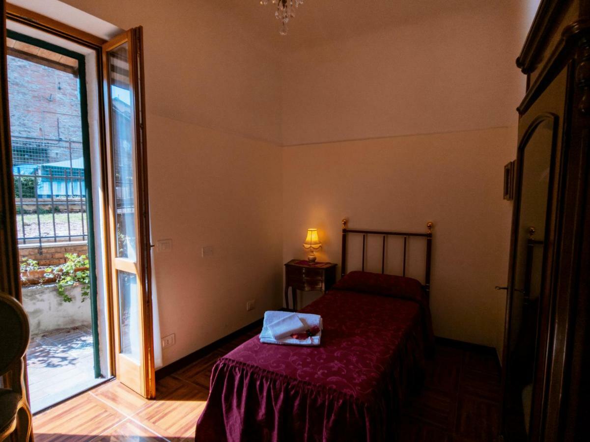Comfort Single Room Private Garden Separate building