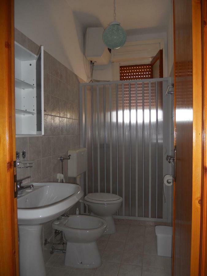 Large Double Room,850714823:JPEG