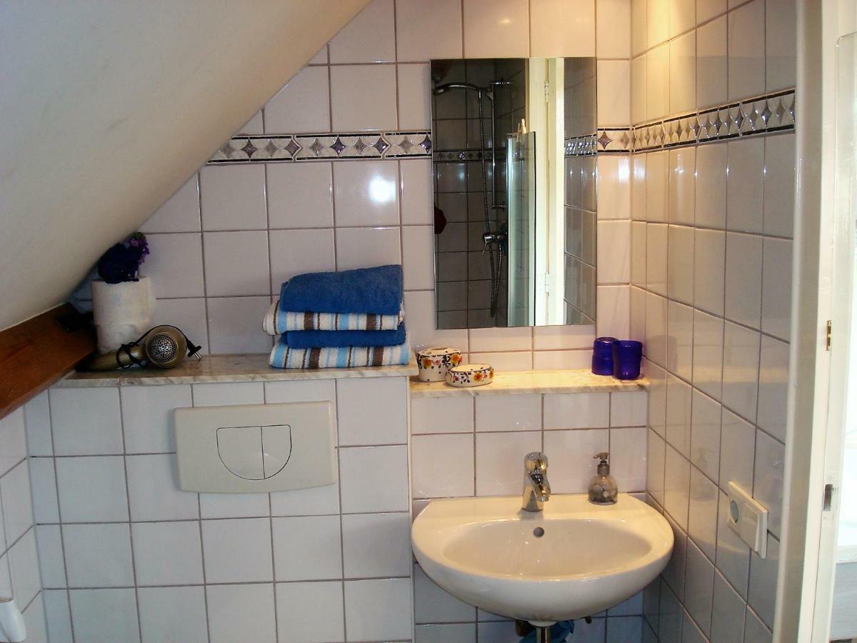 Standaard Tweepersoonskamer met 2 Aparte Bedden - Uitzicht op de Tuin
