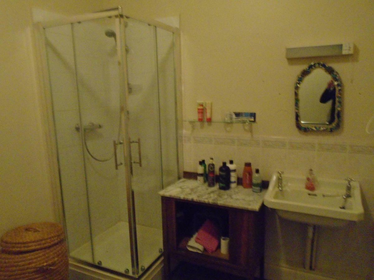 Double Room with Private External Bathroom