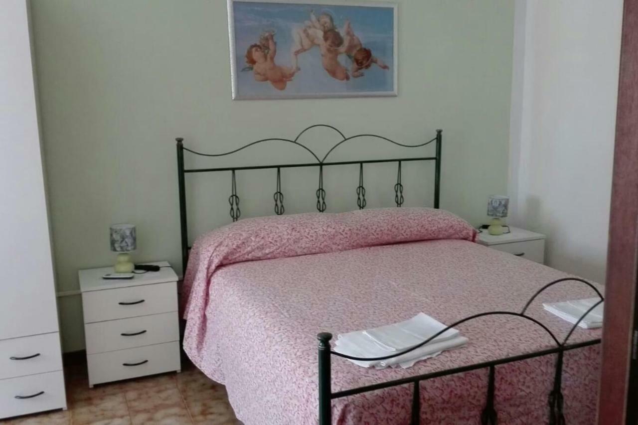 Camera Matrimoniale/Doppia con Letti Singoli con Bagno Privato