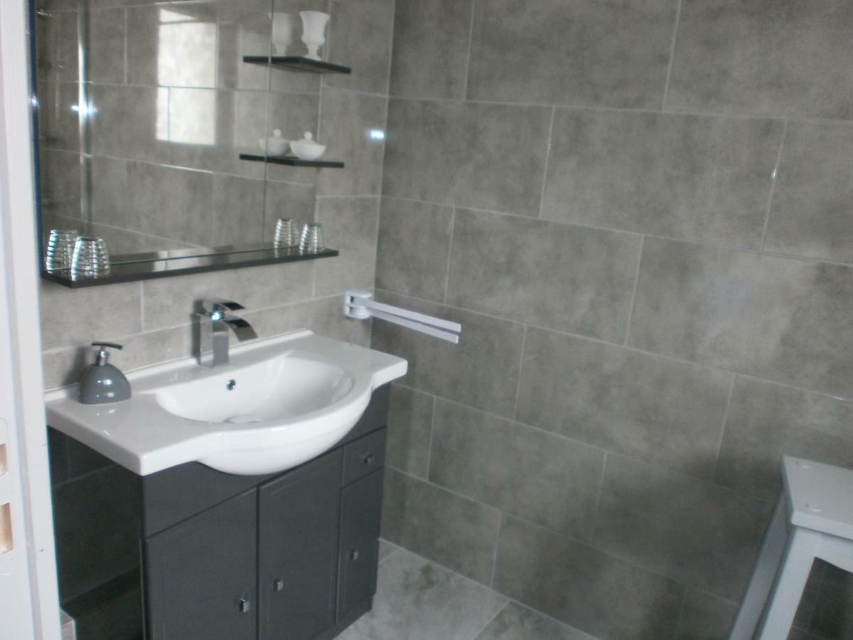 Chambre Triple avec Terrasse