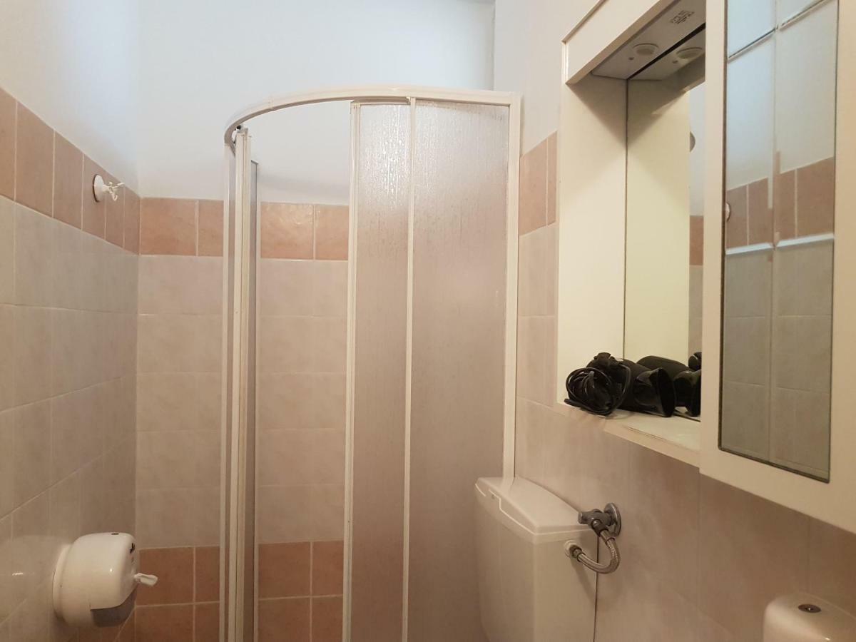 Camera Matrimoniale con Bagno Privato