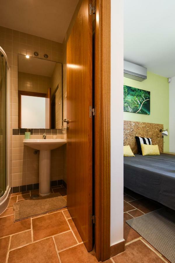 Habitación Doble con baño privado - 2 camas