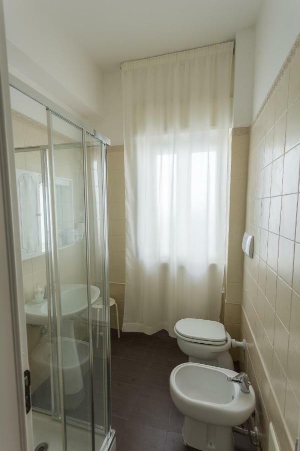 Camera Familiare con Bagno Privato