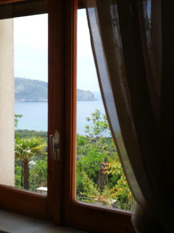 Camera Matrimoniale/Doppia con Letti Singoli con Vista Mare