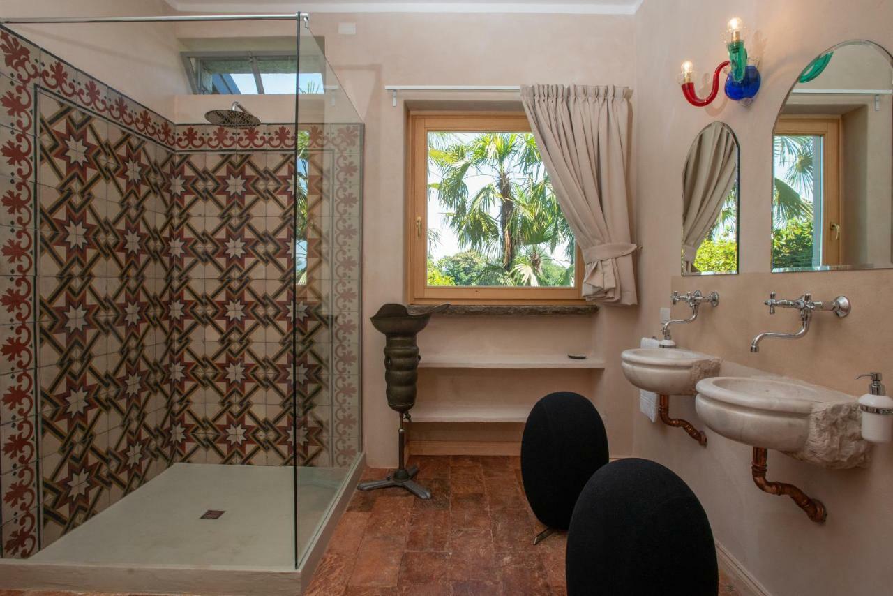 Double Room with Lake View