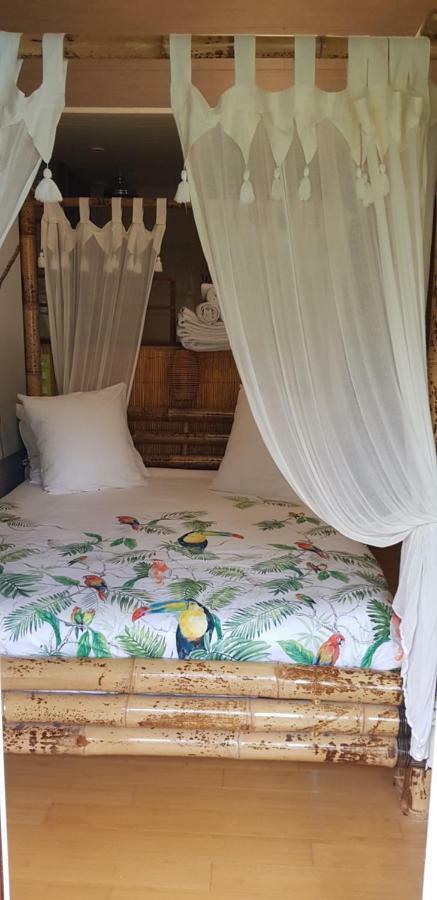 Chambre Double - Vue sur Piscine