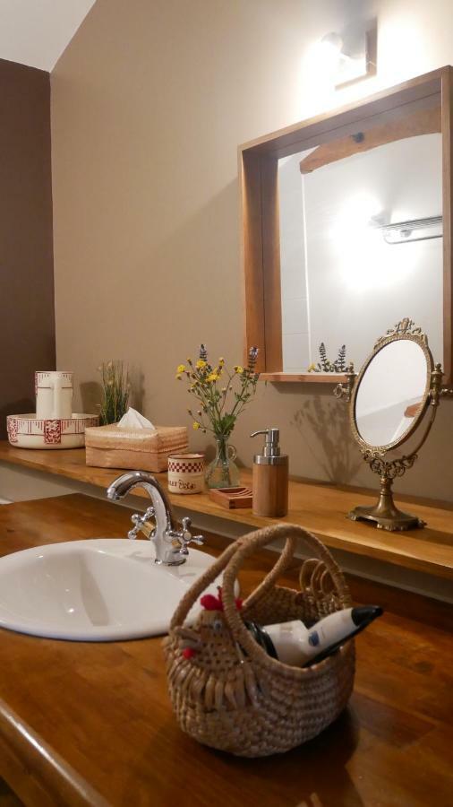 Chambre Familiale avec Salle de Bains
