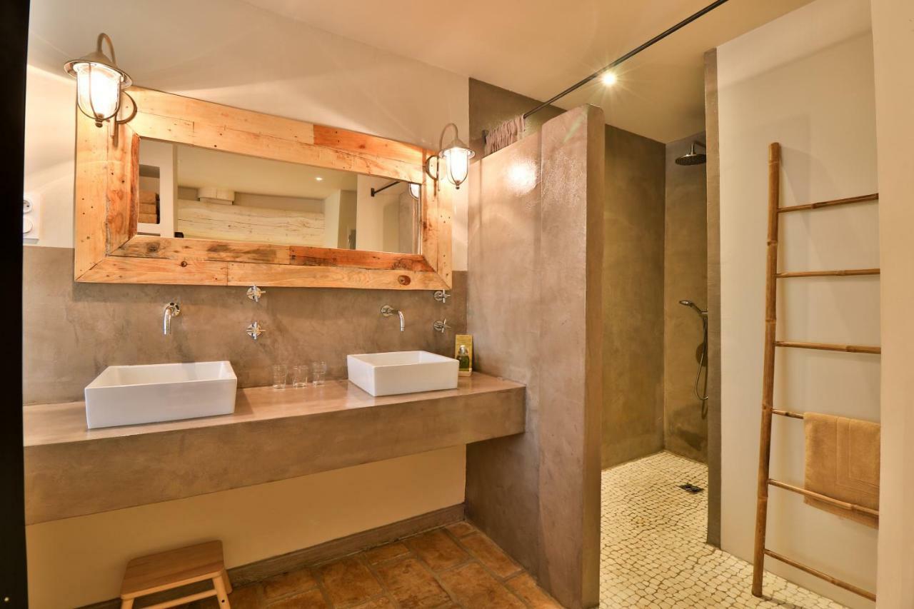 Chambre Triple avec Salle de Bains Privative