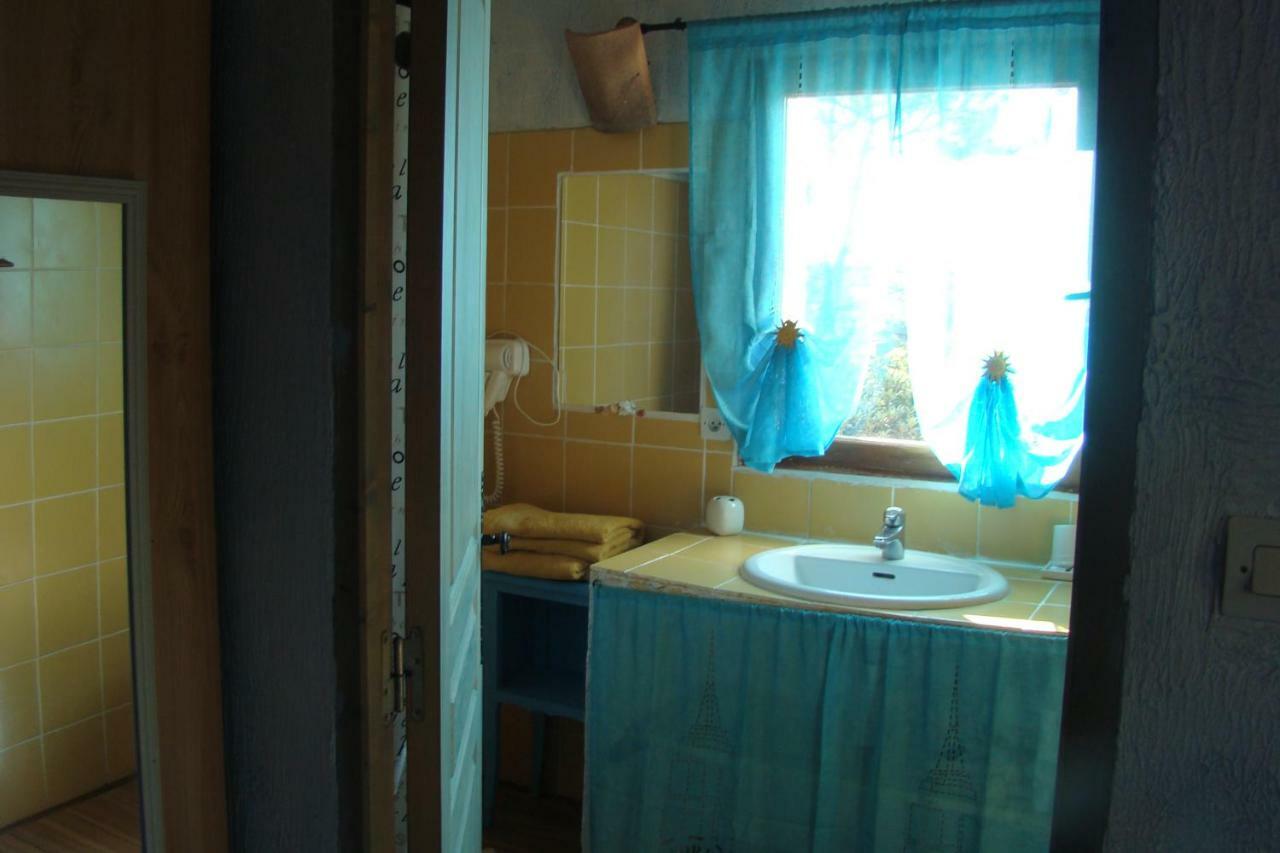 Double Room,1742775153:JPEG