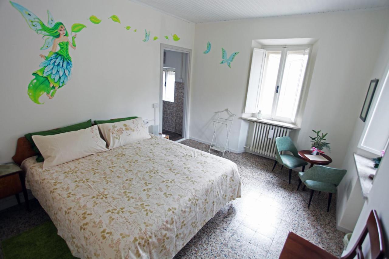 Camera Matrimoniale/Doppia con Letti Singoli con Bagno Privato