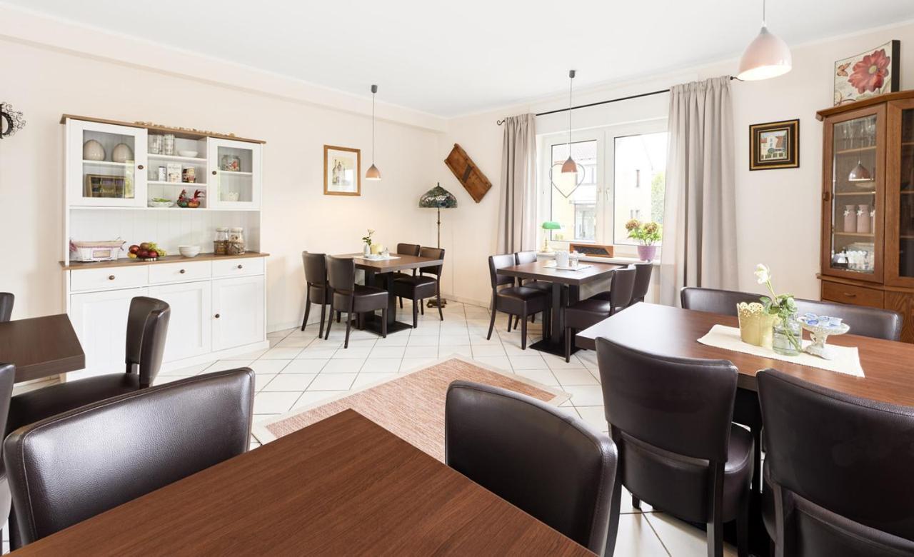 Zweibettzimmer mit Bad
