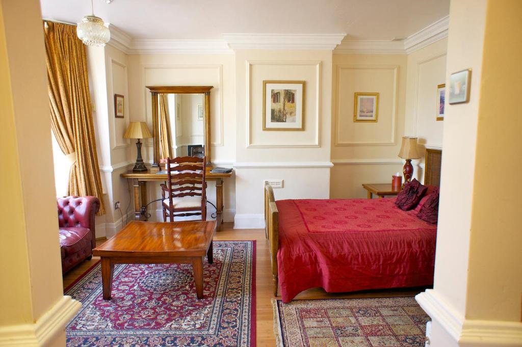 Superior King Room,917456455:JPEG