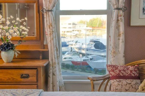 Queen Room with Sea View