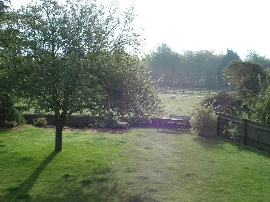 Well Cottage B&B-1