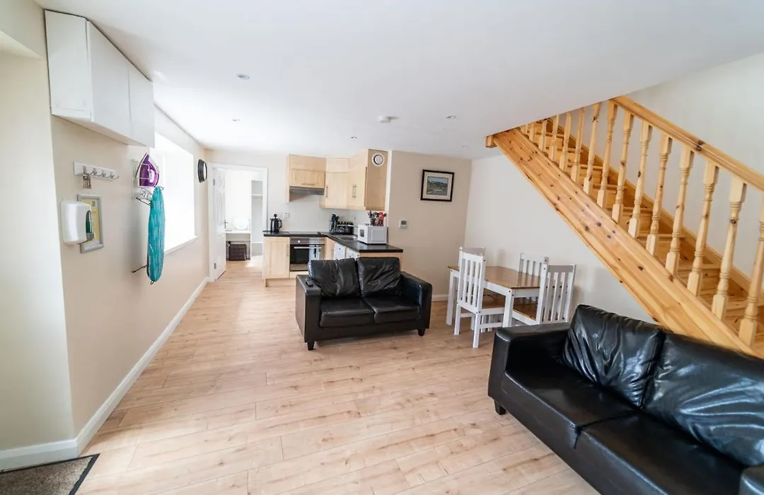 The Cosy Cottage-1