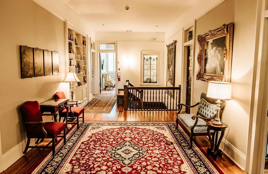 Heritage House Bed & Breakfast - Boutique Adults-Only Inn-1