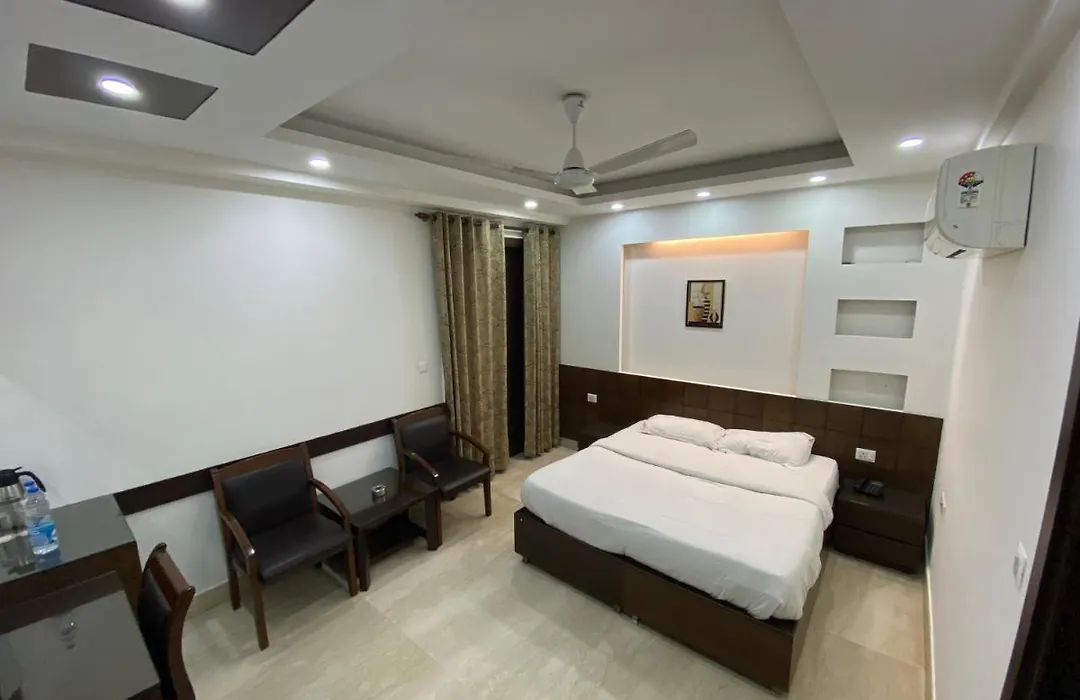 Sheesh Mahal Bed & Breakfast-1