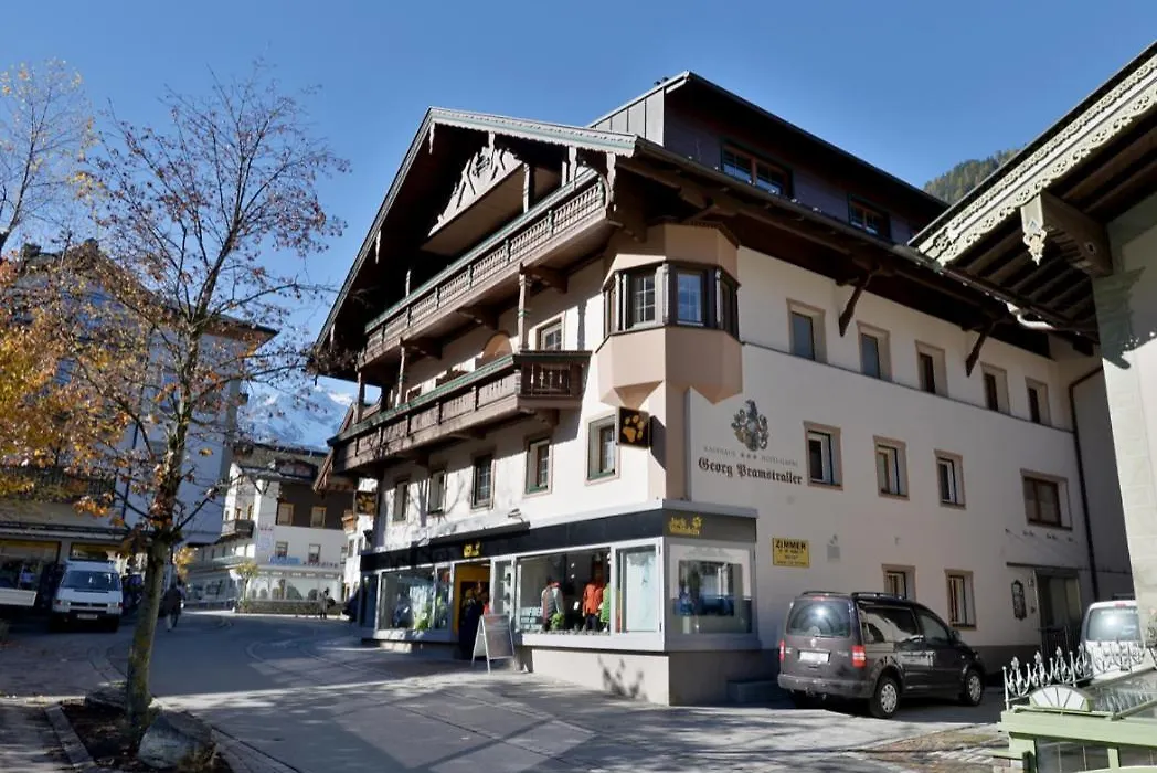 Hotel-Garni Pramstraller-1