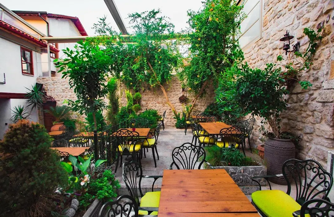 Yesil Ev Cafe & Boutique Hotel-1