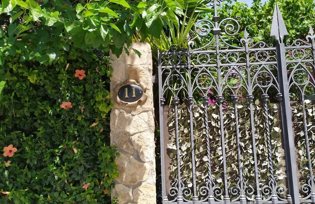 Alojamientos La Casa de Piedra-1