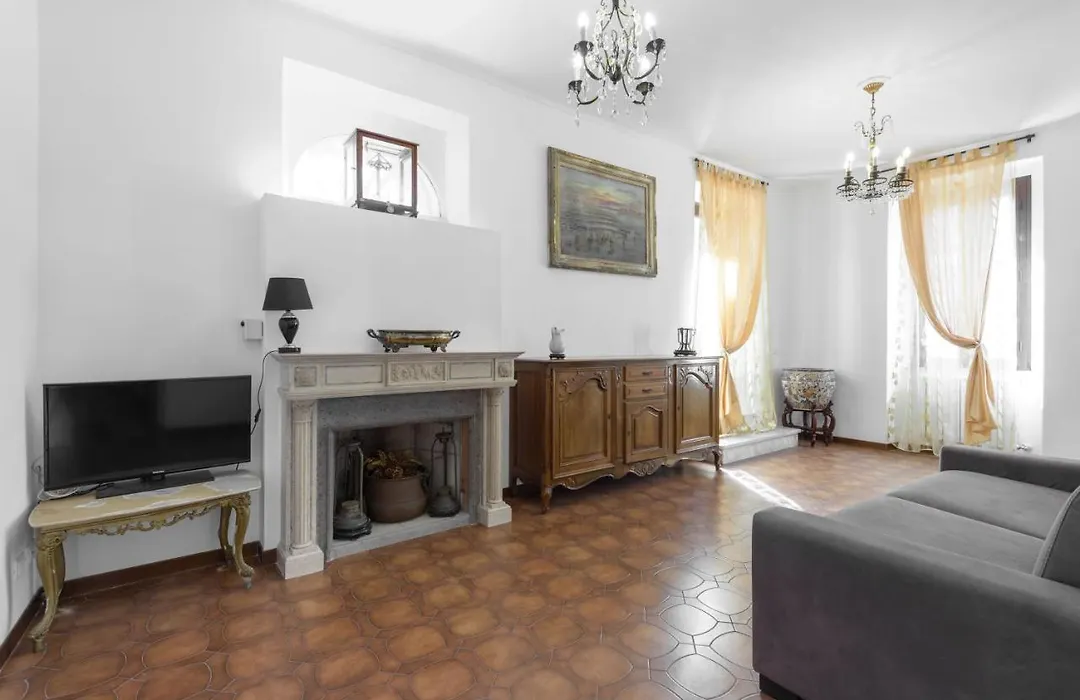 Cornelia Penthouse-1