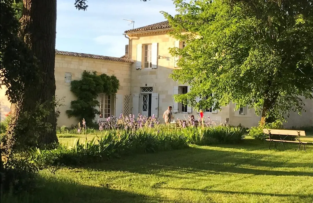 B&B Chateau Pierre De Lune-1