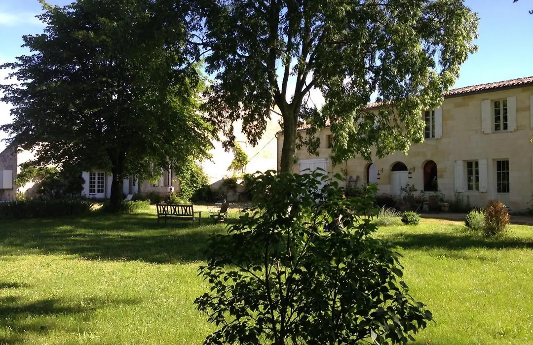 B&B Chateau Pierre De Lune-1