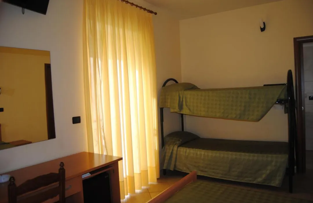 B&B Atlantide-1