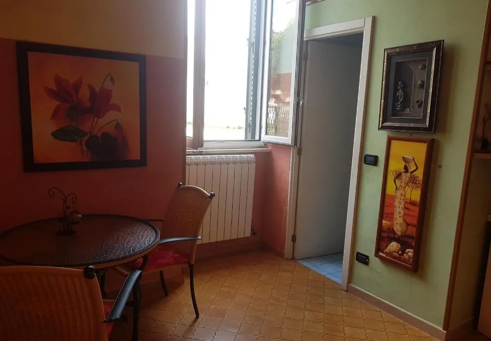B&B Elio'S-1
